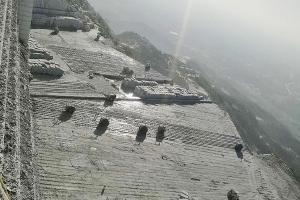 礦山資源